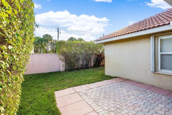 Palm Beach Bath & Tennis, 5505 Grande Palm Cir, Delray Beach, Florida 33484, image 1