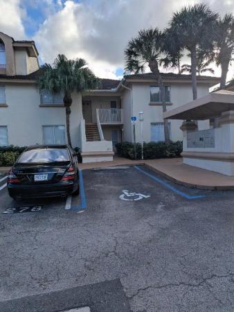 The Sterling Villages Of Palm Beach Lakes, 19117 Glenmoor Dr, West Palm Beach, Florida 33409, image 3