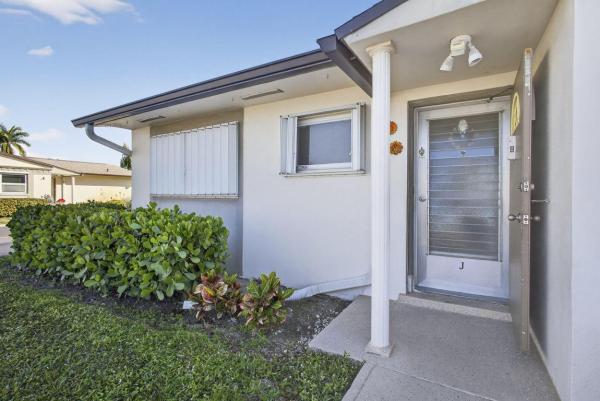 Crosley At Cresthaven Villas, 2843 Crosley Dr W #J, West Palm Beach, Florida 33415, image 3