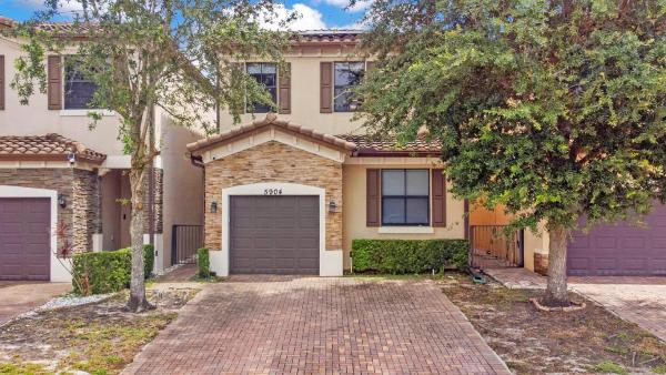 5904 NW 46th Ln, Tamarac, Florida 33319, image 1