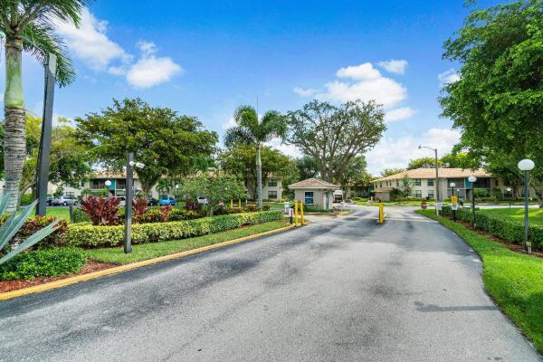 Bent Tree Villas West, 9955 Cherry Tree Ter #B, Boynton Beach, Florida 33436, image 1