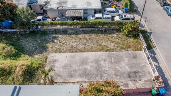 Addis Ababa, 1045 W 30th St, Riviera Beach, Florida 33404, image 2