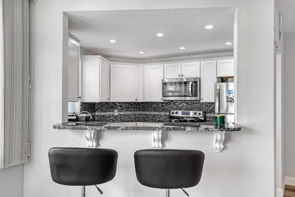 Ports O'Call, 28 Yacht Club Dr #409, North Palm Beach, Florida 33408, image 1