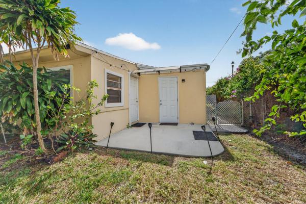 Belvedere Heights, 2105 Worthington Rd, West Palm Beach, Florida 33409, image 3