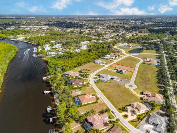 Tesoro Preserve, 135 SE Via Lago Garda, Port St. Lucie, Florida 34952, image 2