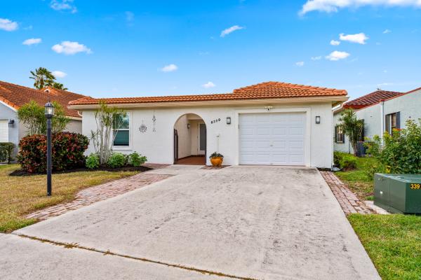 Bonita Isle, 8329 Bonita Isle Dr, Lake Worth, Florida 33467, image 1