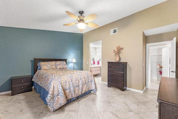 The Landings At Aberdeen, 5574 Parkwalk Cir E, Boynton Beach, Florida 33472, image 1