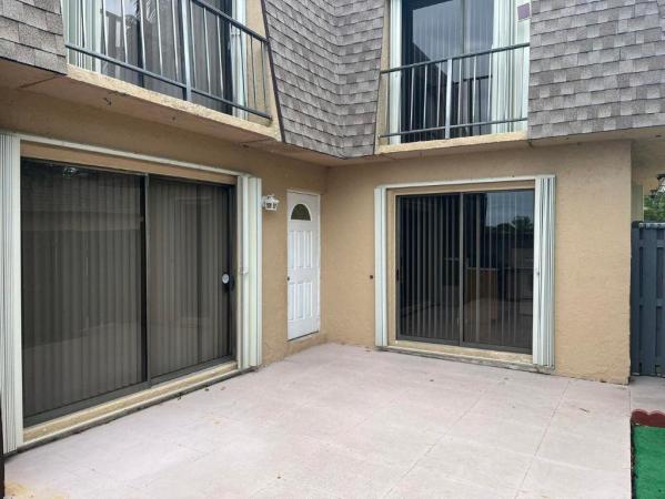 Waterview Estates, 4602 Waterview Cir, Palm Springs, Florida 33461, image 1