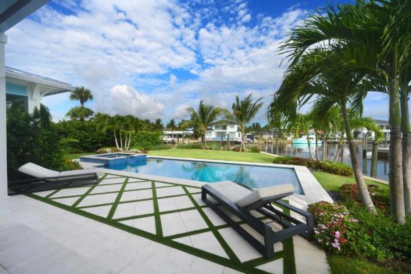 Country Club, 643 Pilot Rd, North Palm Beach, Florida 33408, image 1