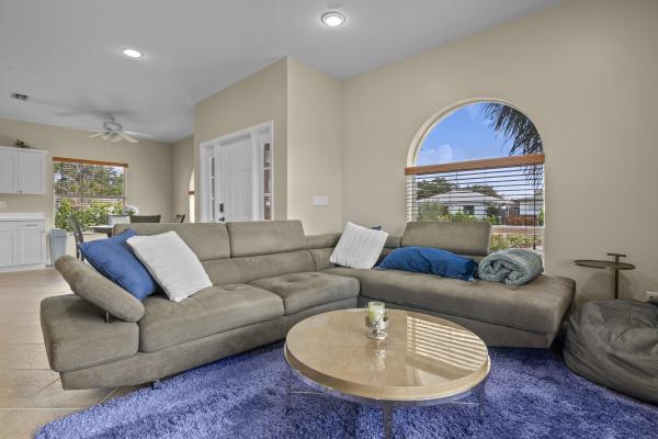 Lake Worth Town, 731 S J St, Lake Worth Beach, Florida 33460, image 2