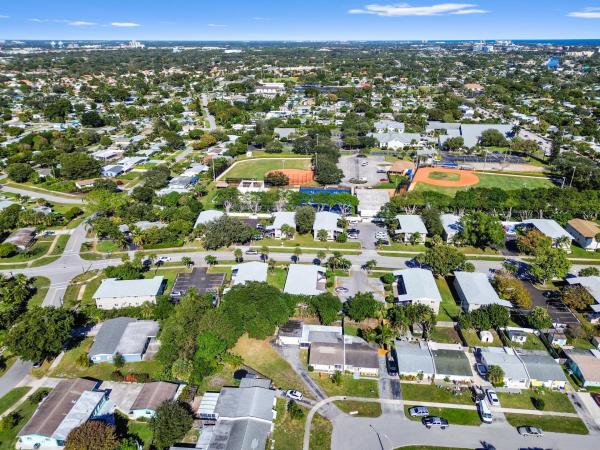 North Palm Beach Village, 603 Laurel Rd, North Palm Beach, Florida 33408, image 2