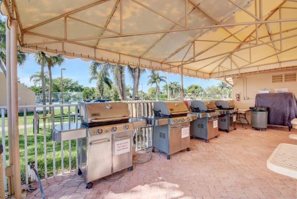 Pembridge At Lakes Of Delray, 15235 Lakes Of Delray Blvd #320, Delray Beach, Florida 33484, image 3