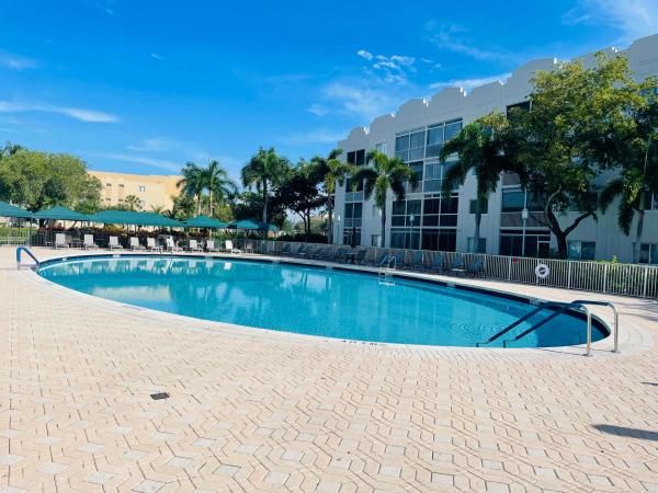 Southampton, 7715 Southampton Ter #405, Tamarac, Florida 33321, image 1