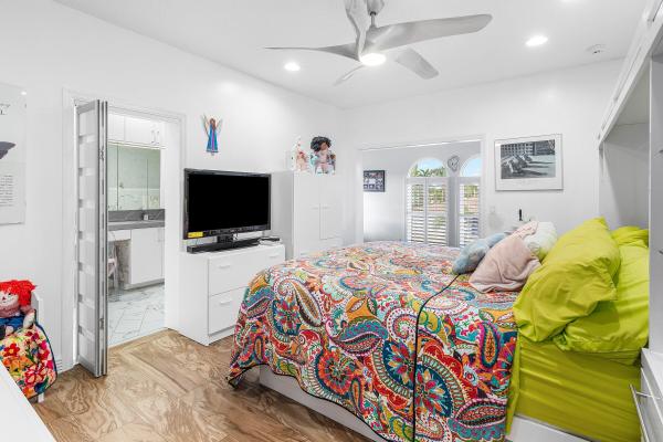 678 SW Carriage Hill Ln, Boca Raton, Florida 33486, image 2