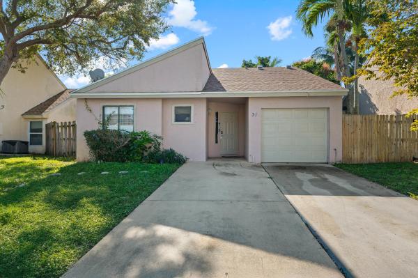 Tara Lakes East, 31 Peachtree Pl, Boynton Beach, Florida 33436, image 3