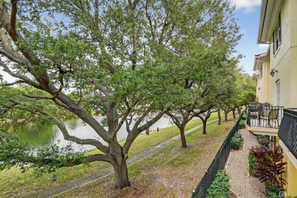 Courtyards Of Lake Worth At College Park, 2502 N Dixie Hwy #19, Lake Worth Beach, Florida 33460, image 1