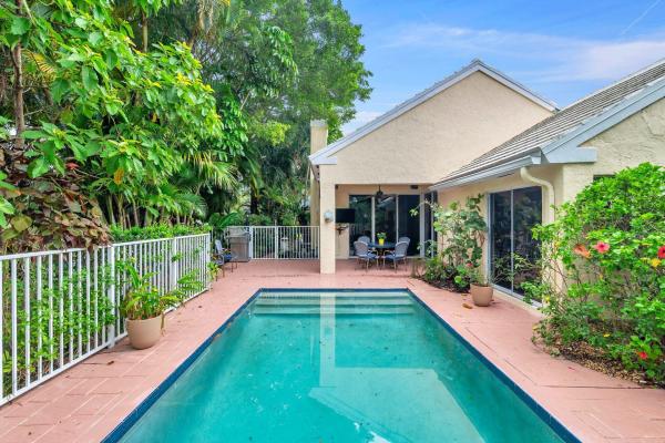 The Colony At Breakers West, 9358 Heathridge Dr, West Palm Beach, Florida 33411, image 2