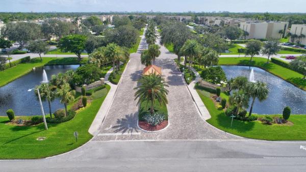 Camino Real Village, 5900 Camino Del Sol #304, Boca Raton, Florida 33433, image 1