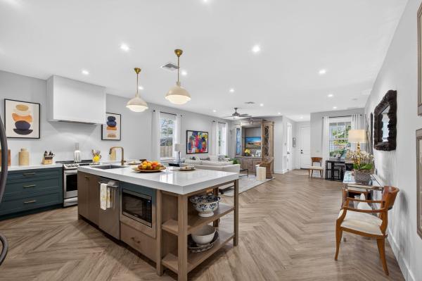 Lake Worth Town, 1218 N Palmway, Lake Worth Beach, Florida 33460, image 2