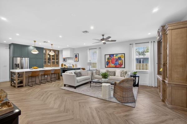 Lake Worth Town, 1218 N Palmway, Lake Worth Beach, Florida 33460, image 1