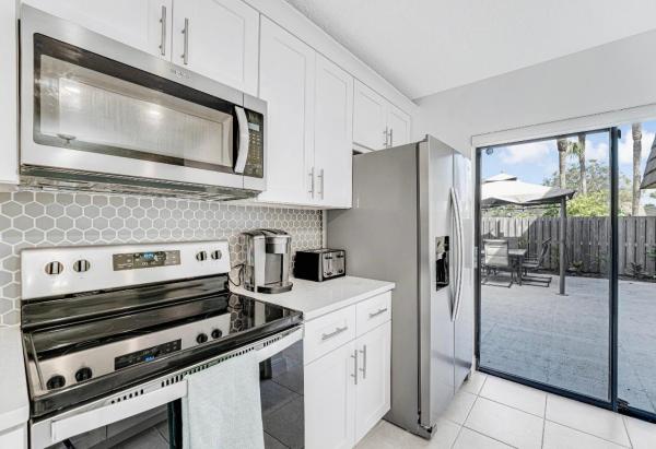 Village Of Sandalwood Lakes, 2439 24th Way, West Palm Beach, Florida 33407, image 1