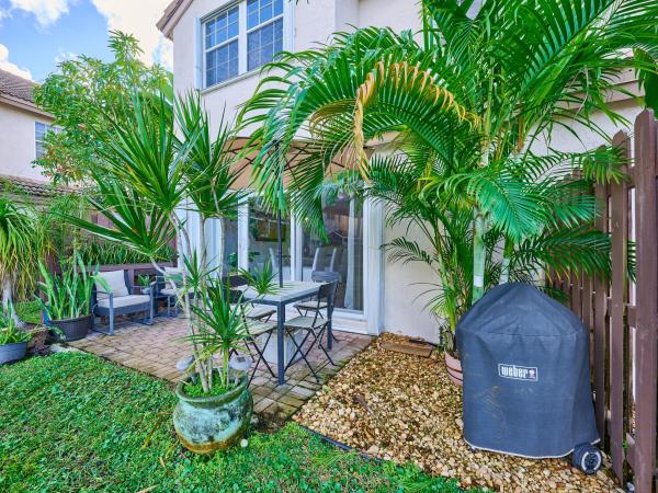 Coral Lake At Boca Raton, 9401 Boca River Cir, Boca Raton, Florida 33434, image 2