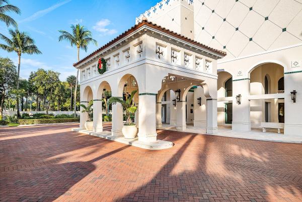 Mizner Court, 120 SE 5th Ave #221, Boca Raton, Florida 33432, image 2