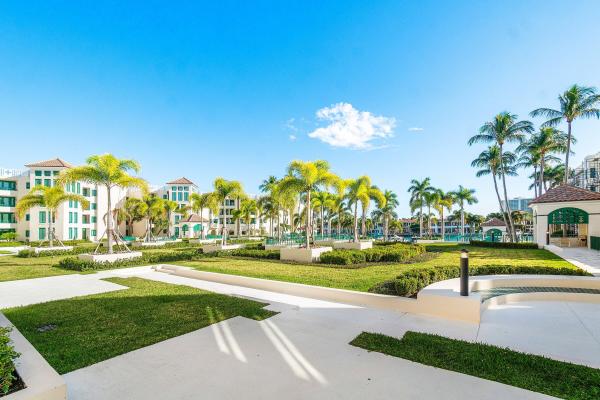 Mizner Court, 120 SE 5th Ave #221, Boca Raton, Florida 33432, image 3