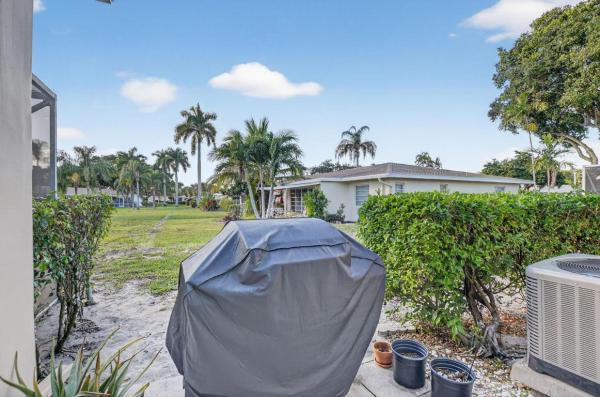 Boca Lakes, 20834 Wendall Ter, Boca Raton, Florida 33433, image 1