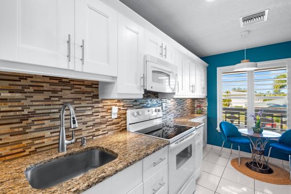 The Pines Of Delray North, 1540 NW 18th Ave #203, Delray Beach, Florida 33445, image 2