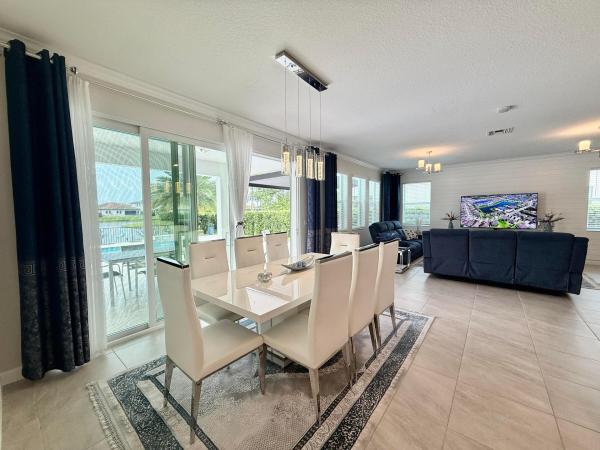 BellaSera, 3308 Brinely Pl, Royal Palm Beach, Florida 33411, image 2