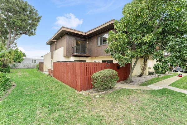 2828 Kirk Rd, Lake Worth, Florida 33461, image 1