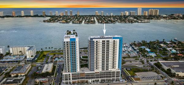 220 Lake Shore Dr #1008, Lake Park, Florida 33403, image 1