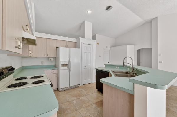 Crane Landing, 184 SW Uneeda Pl, Port St. Lucie, Florida 34953, image 3