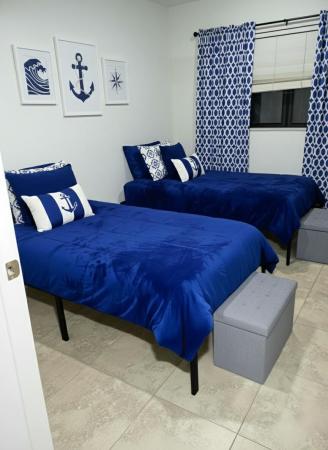 Lantana Heights, 916 W Drew St, Lantana, Florida 33462, image 1