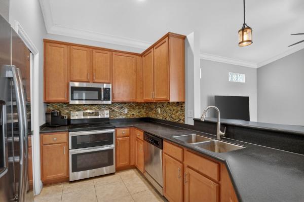 Little River Glen, 4931 Red Avocado Ct, Boynton Beach, Florida 33436, image 2