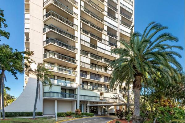 Jefferson Tower, 2425 Presidential Way #1101, West Palm Beach, Florida 33401, image 2