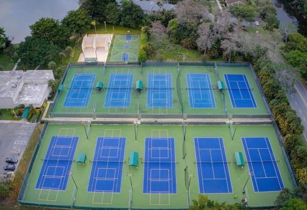 3993 Carambola Cir N #2998, Coconut Creek, Florida 33066, image 1