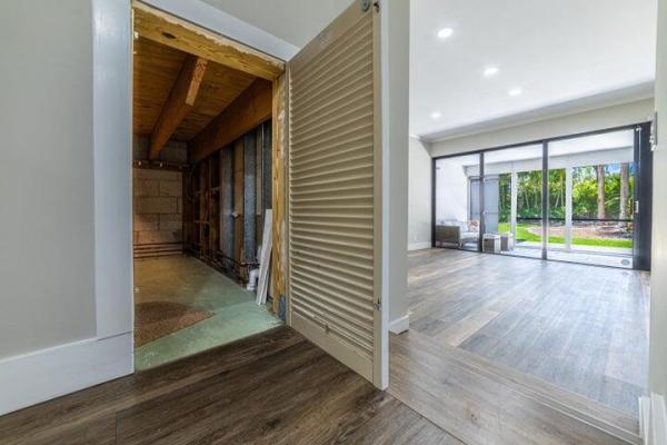 Parliament Golf Villas, 2517 Presidential Way #B, West Palm Beach, Florida 33401, image 1