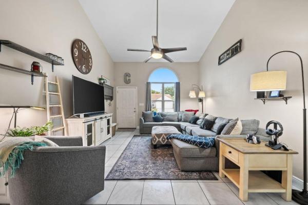 Trends At Boca Raton, 8374 Dynasty Dr, Boca Raton, Florida 33433, image 1