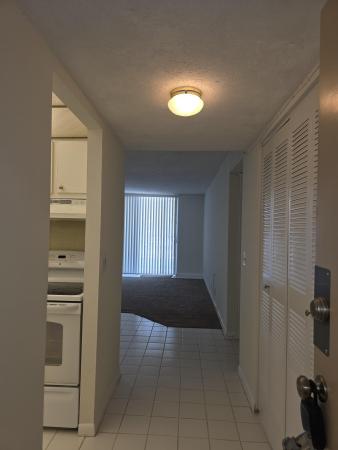 Breakwaters Of The Palm Beaches, 470 Executive Center Dr #2K, West Palm Beach, Florida 33401, image 1