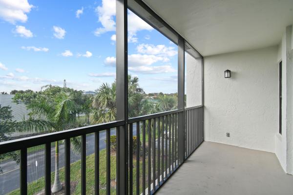 Tennis Villas At Jupiter Ocean & Racquet Club, 1605 S Us Highway 1 #301-V6, Jupiter, Florida 33477, image 1