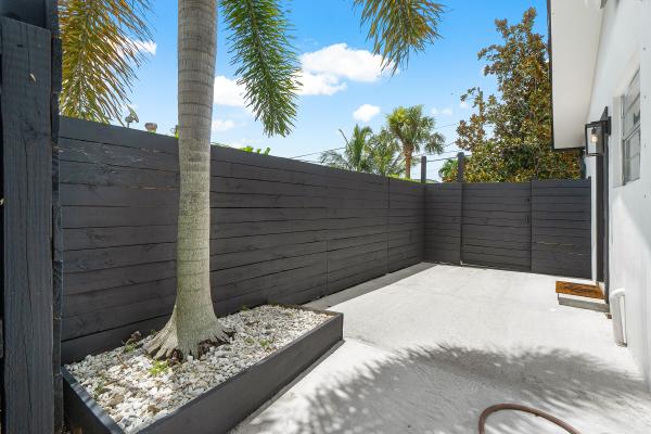 43 W Plumosa Ln, Lake Worth, Florida 33467, image 1