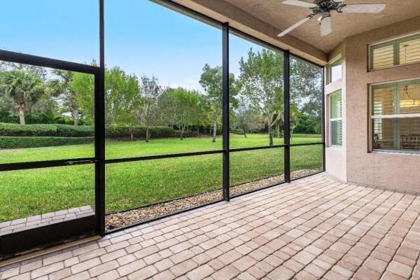 Valencia Cove, 12139 Glacier Bay Dr, Boynton Beach, Florida 33473, image 2