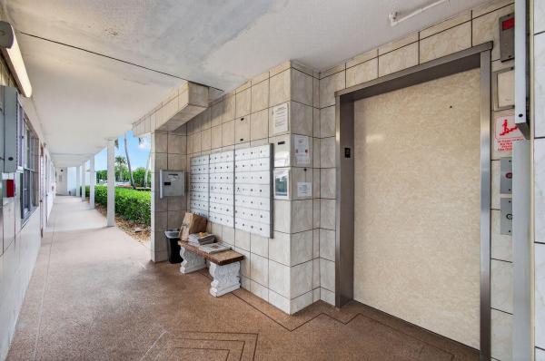 2015 Cornwall A, Boca Raton, Florida 33434, image 3