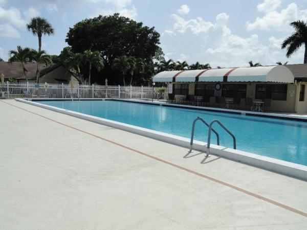Pine Ridge North 4, 812 Sky Pine Way #D3, Greenacres, Florida 33415, image 1