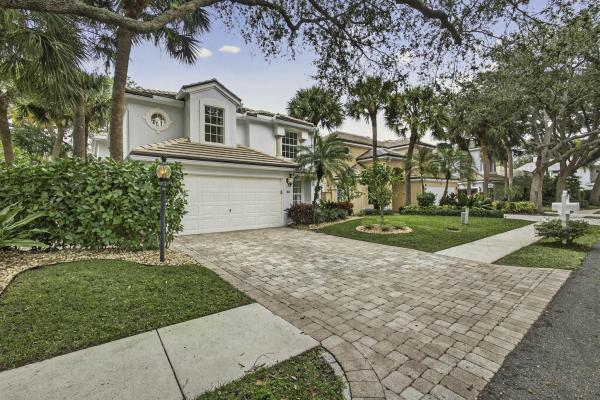 Grand Bay At Oak Harbour, 25 Grand Bay Cir, Juno Beach, Florida 33408, image 1