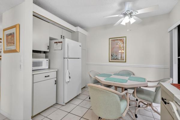 Palm Chase Lakes, 10215 N Circle Lake Dr #101, Boynton Beach, Florida 33437, image 1