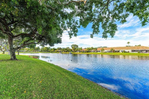 Centennial Square, 114 Centennial Ct, Deerfield Beach, Florida 33442, image 1
