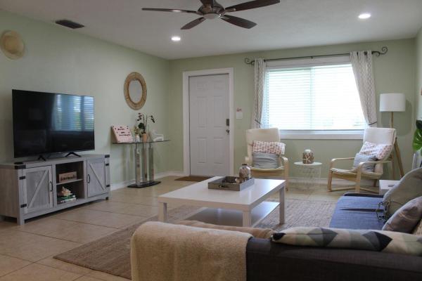 Lantana Residential, 323 W Palm St, Lantana, Florida 33462, image 2